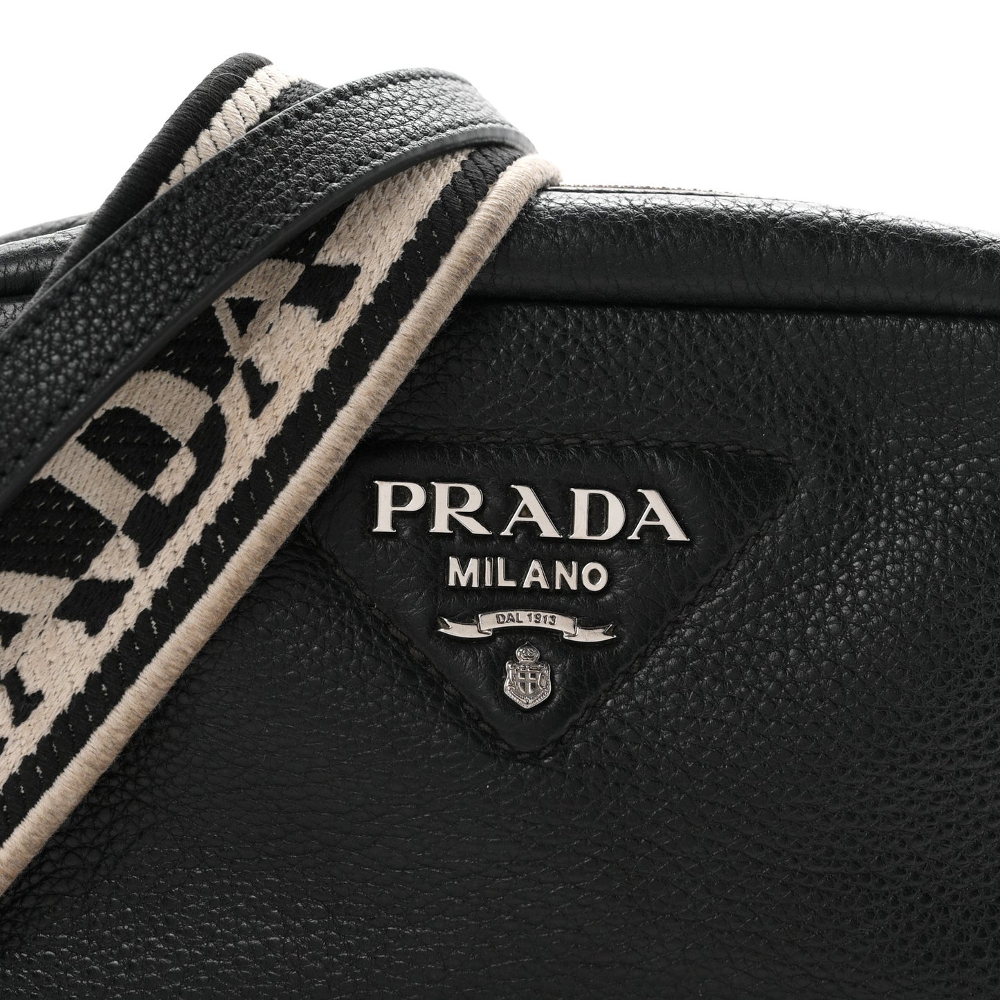 Vitello Daino Soft Camera Crossbody Black