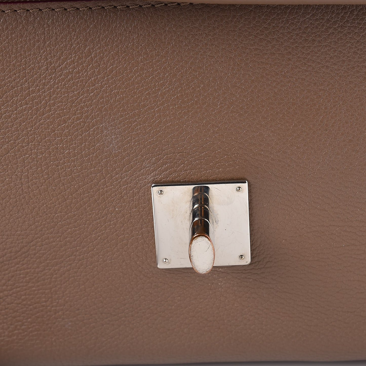Soft Calfskin Lockme II Chain Bag BB Taupe Glace
