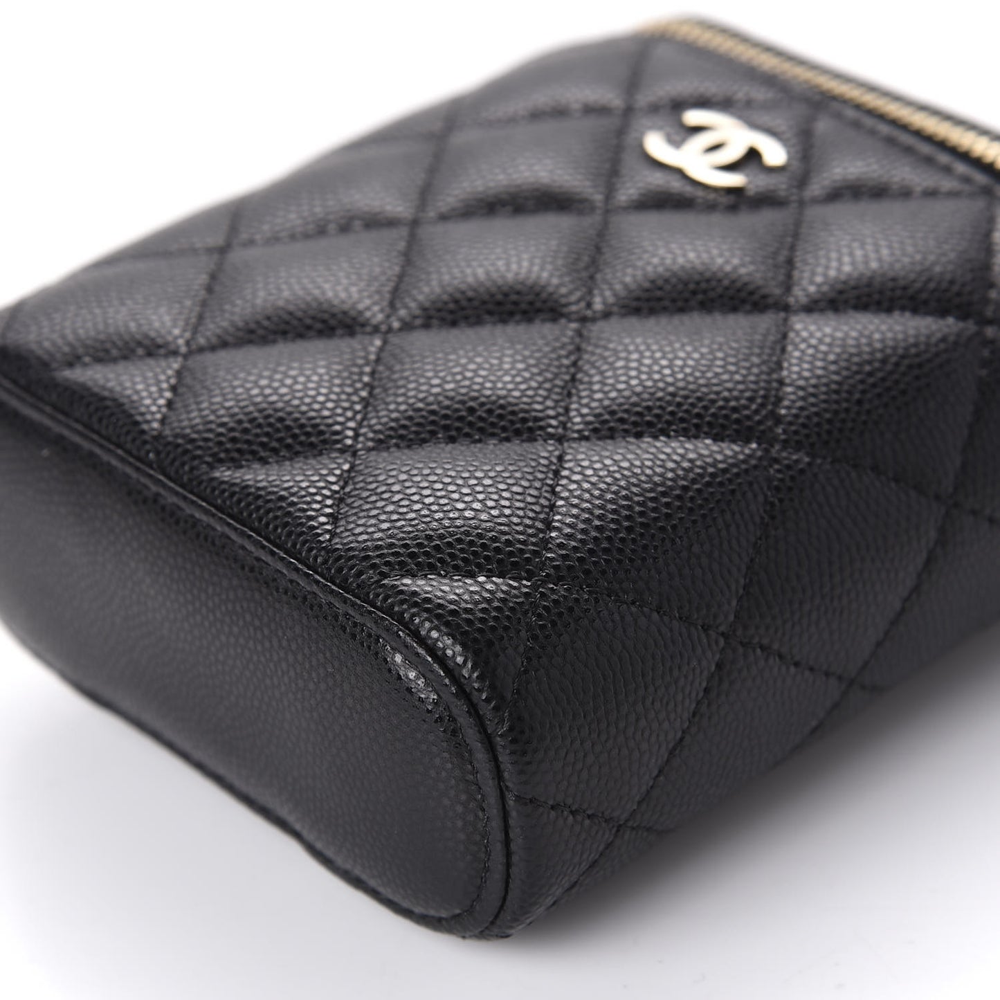 Caviar Quilted Small Vertical Coco Beauty Vanity Case With Chain Black