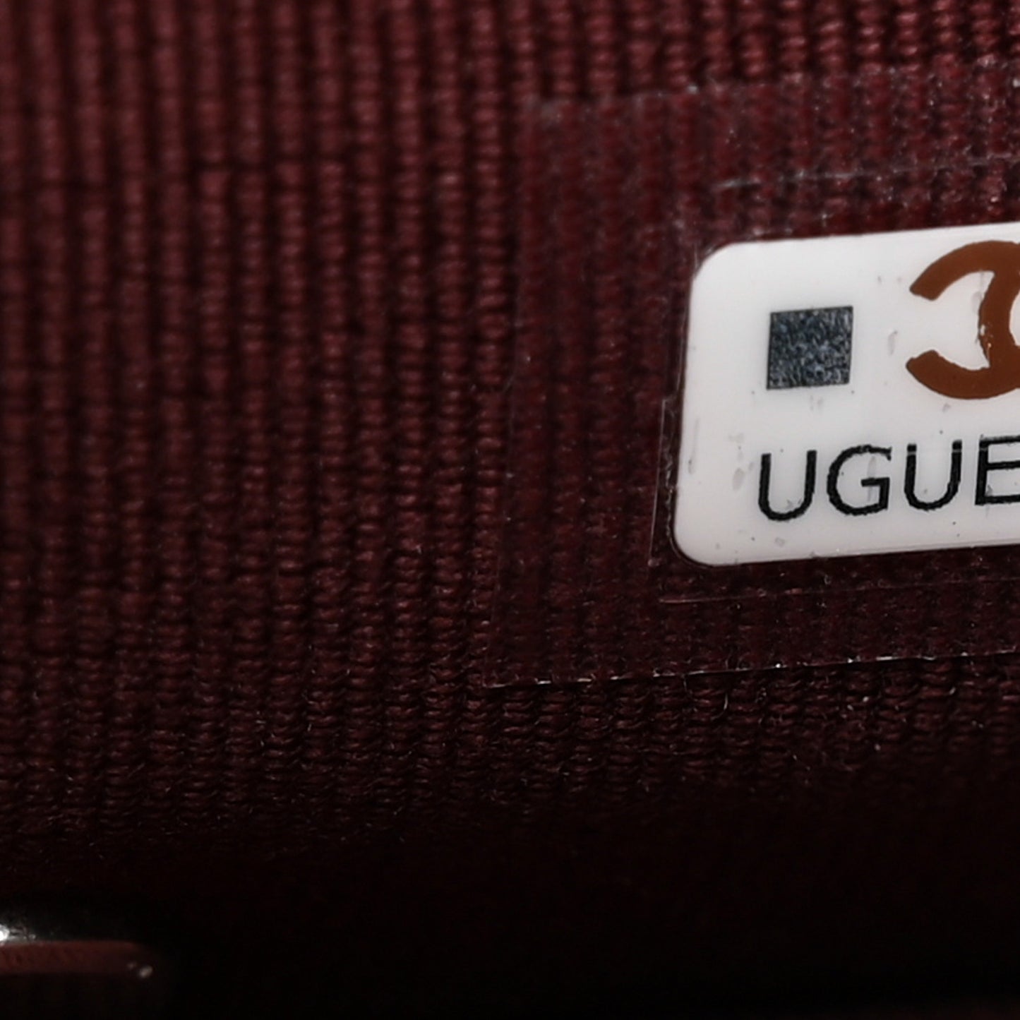 Caviar Quilted Classic 4 Key Holder Wallet Black