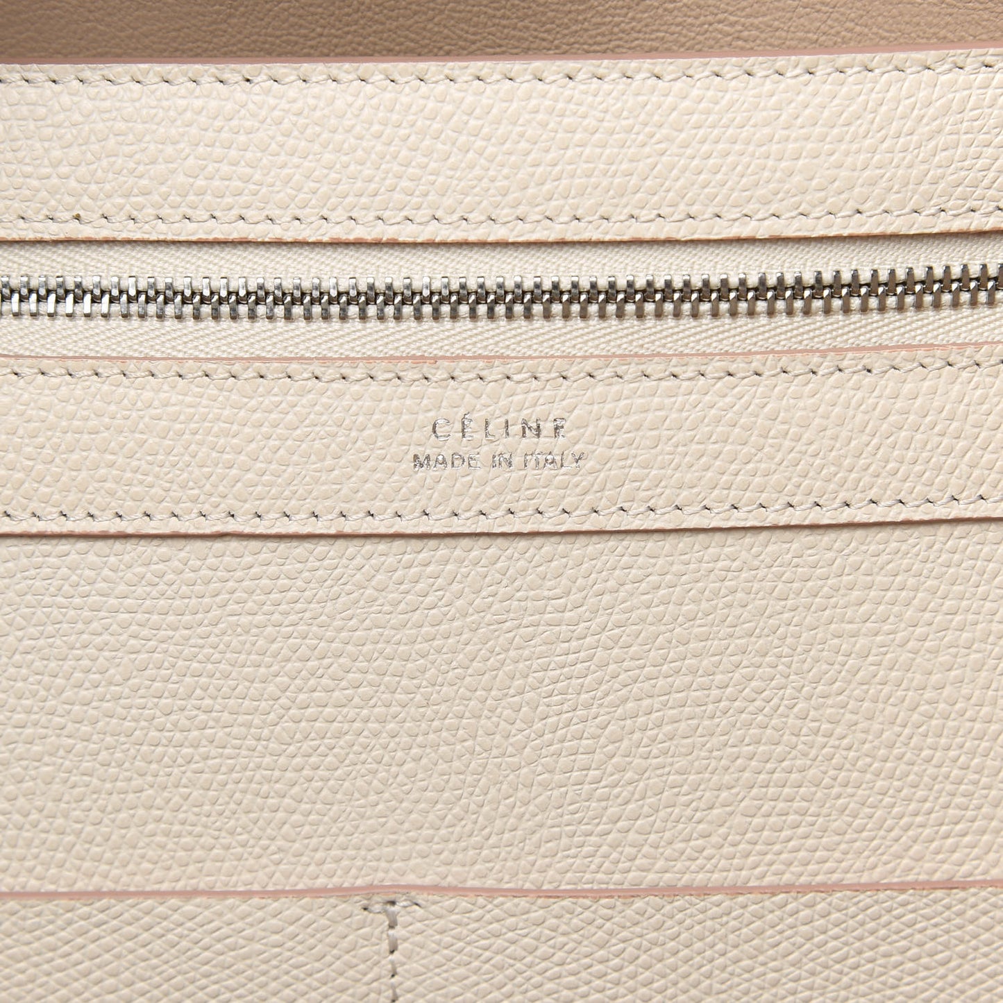 Grained Calfskin Medium Horizontal Cabas Phantom White