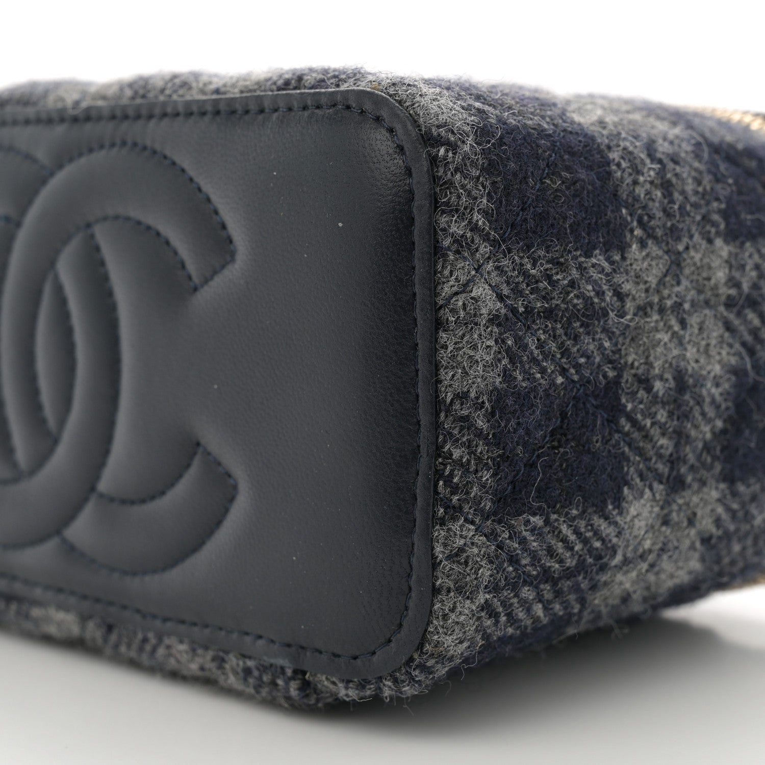 Chanel Wool Plaid Quilted Small Vanity Case With Chain Blue 10 of 10