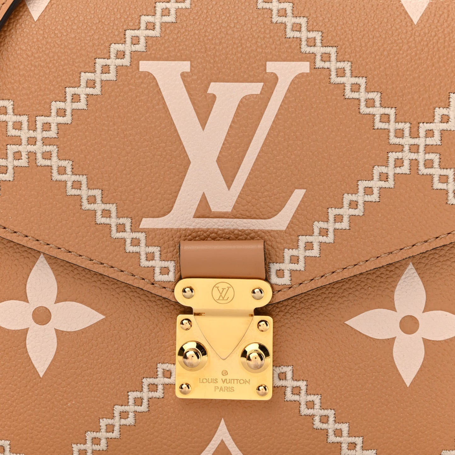 Empreinte Monogram Giant Broderies Pochette Metis Arizona