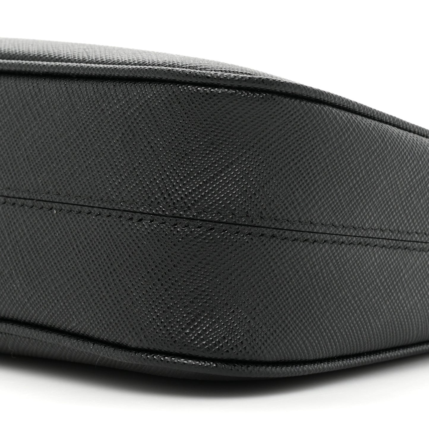 Saffiano Lux Re-Edition 2005 Shoulder Bag Black