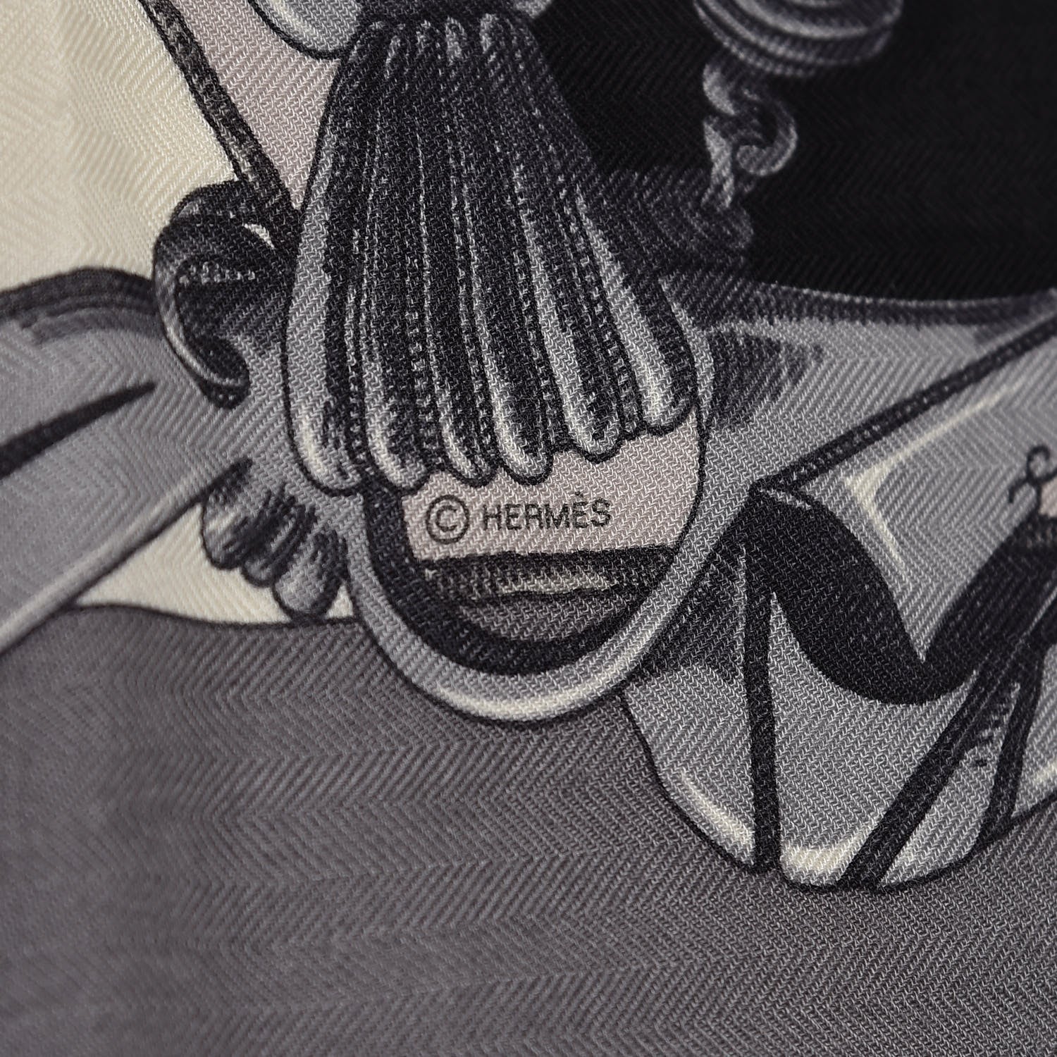 Hermes Cashmere Silk L Instruction Du Roy Shawl 140 Gris Acier White Black 3 of 6