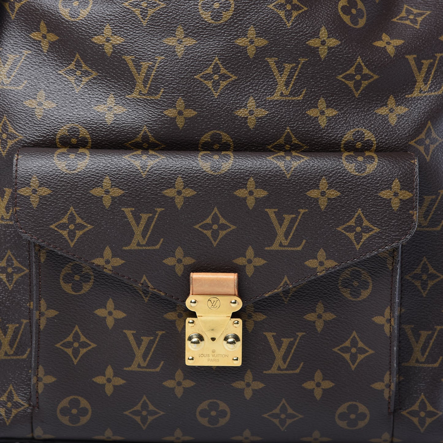 Monogram Metis