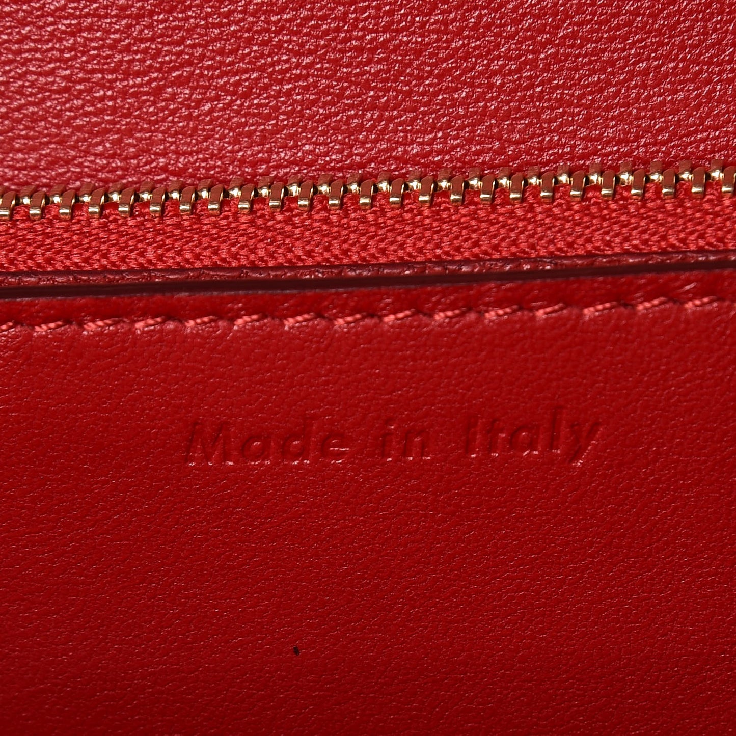 Goatskin Medium Classic Box Flap Bag Carmin