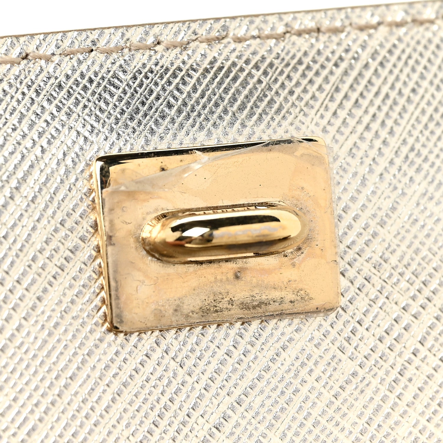 Salvatore Ferragamo Metallic Hammered Calfskin Vara Bow Chain Flap Crossbody Silver Gold 21 of 23
