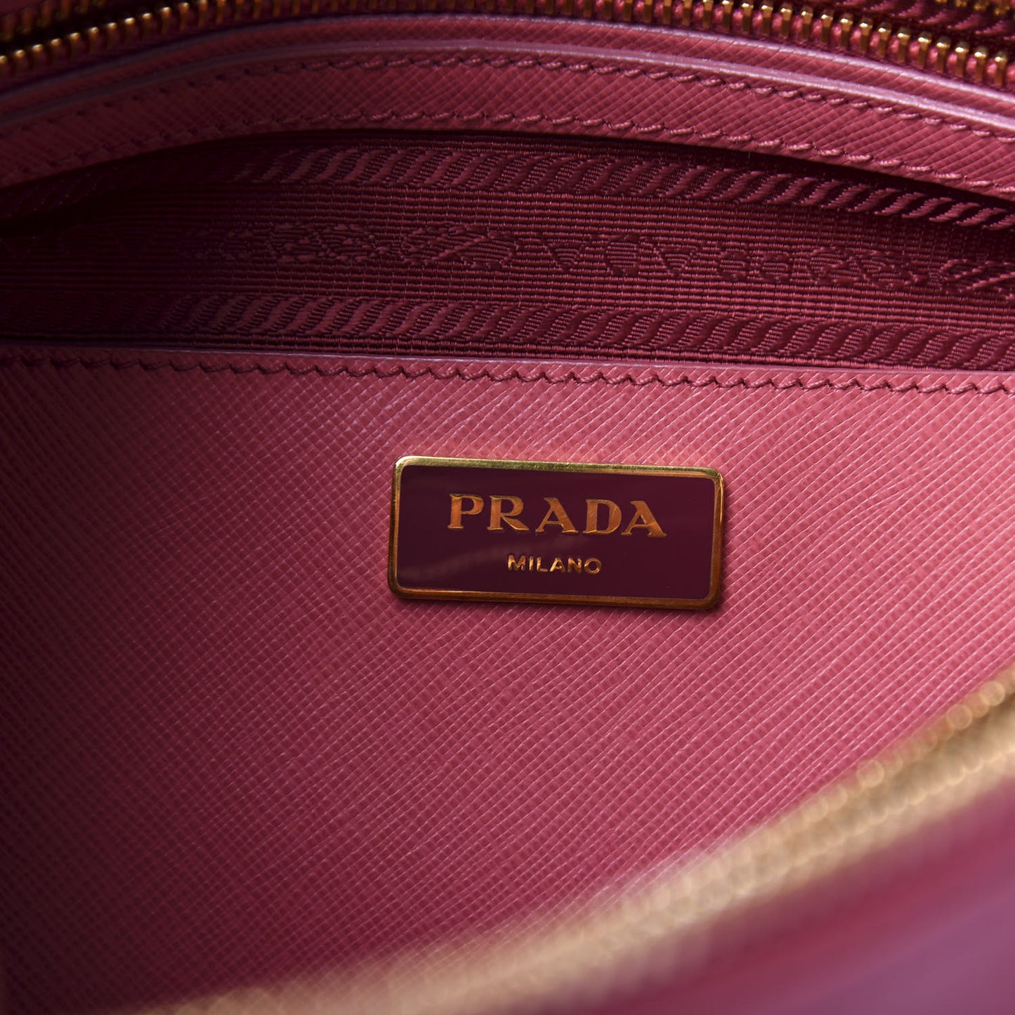 Saffiano Lux Medium Promenade Tote Tamaris