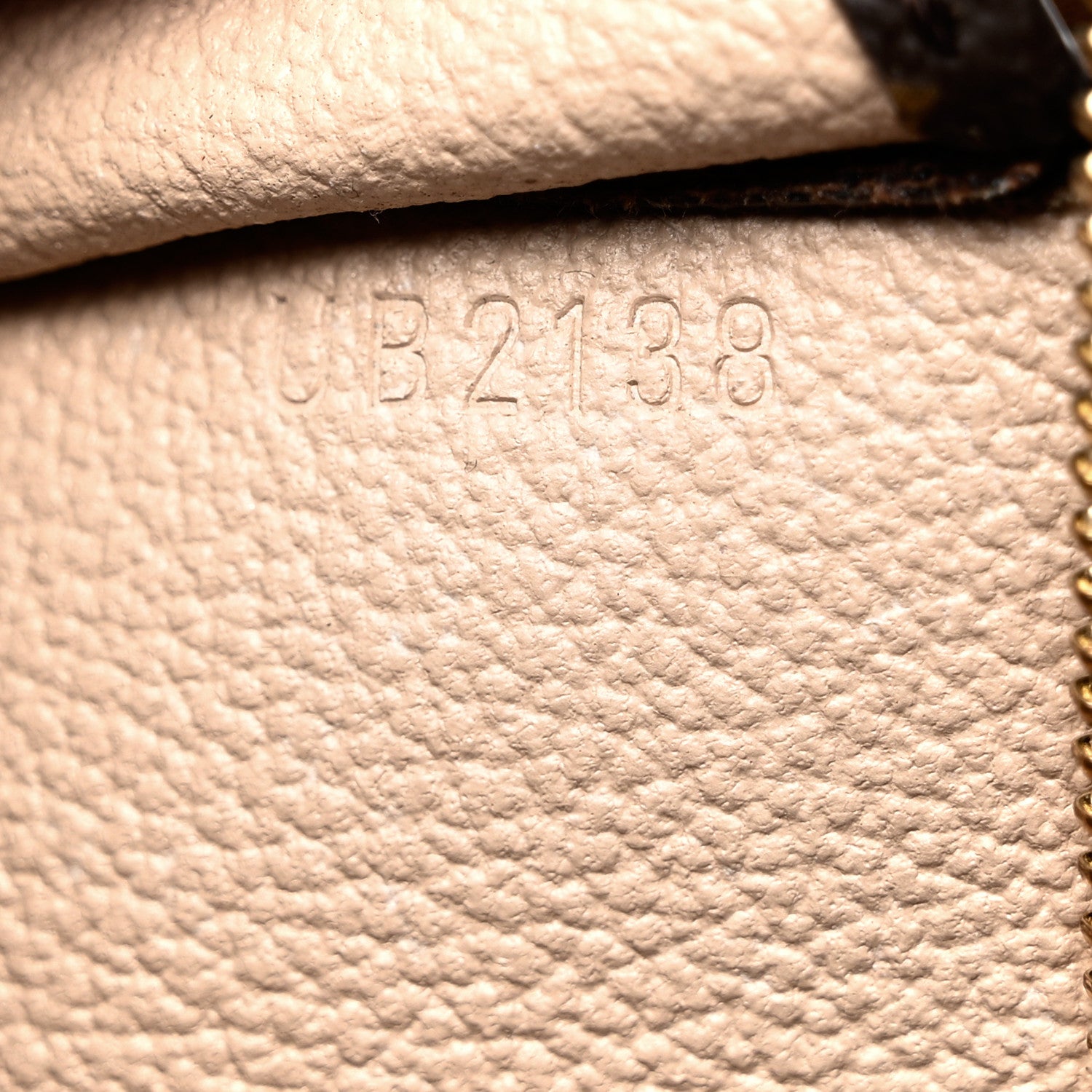 Louis Vuitton Monogram Toiletry Pouch 15 7 of 11