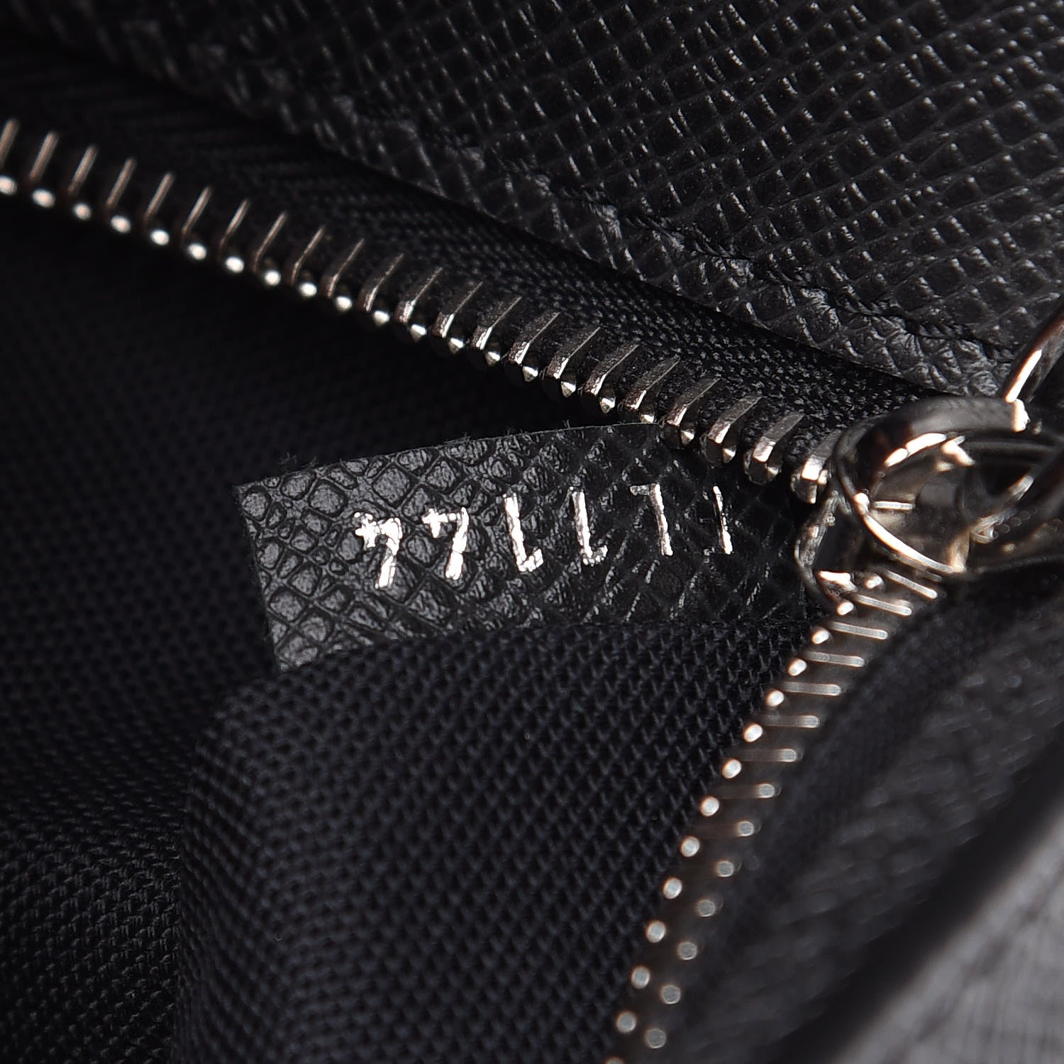 Louis Vuitton Taiga Porte-Documents Business MM Ardoise 7 of 13