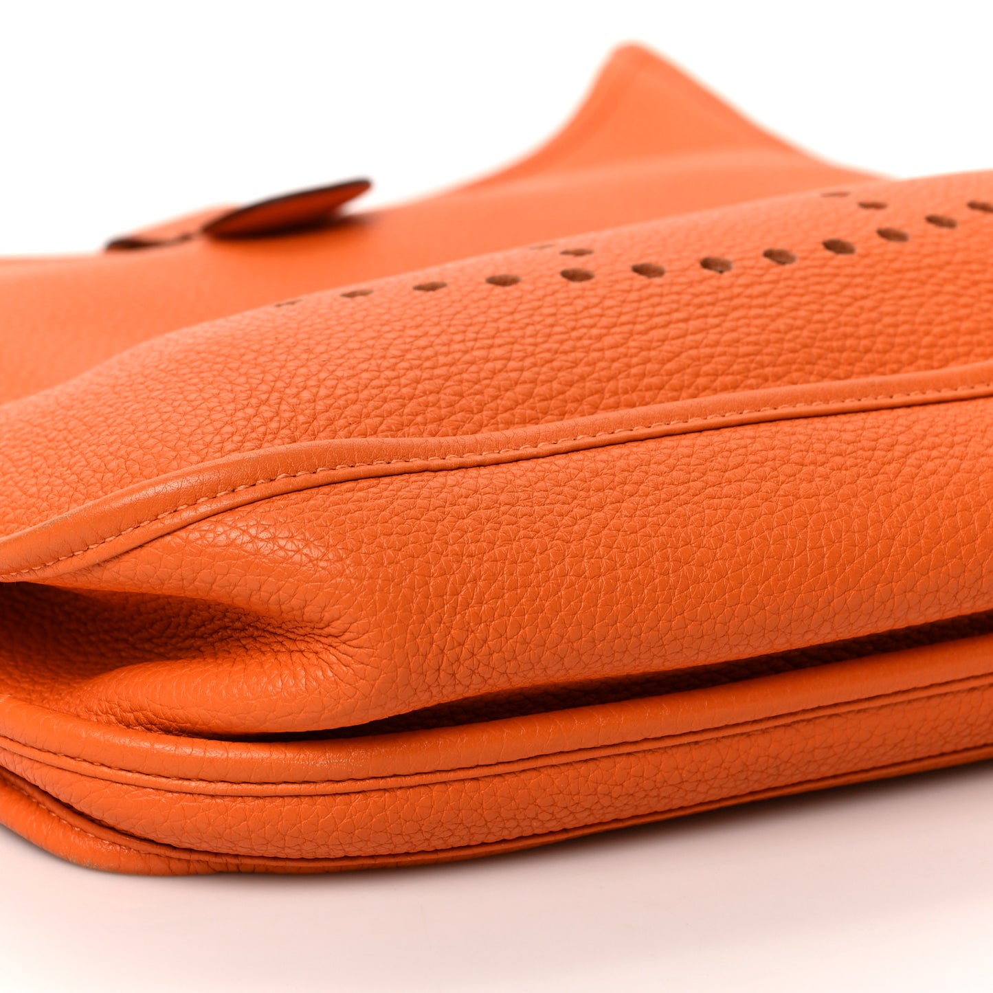 Taurillon Clemence Evelyne III GM Orange