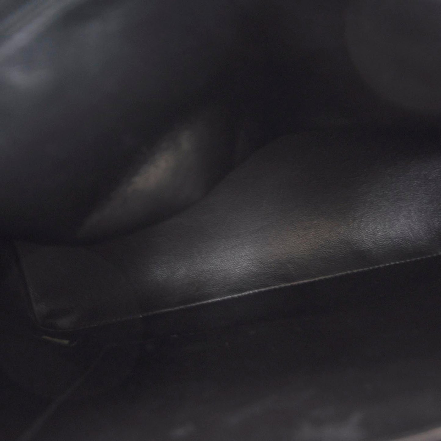 Lambskin Medallion Tote Black