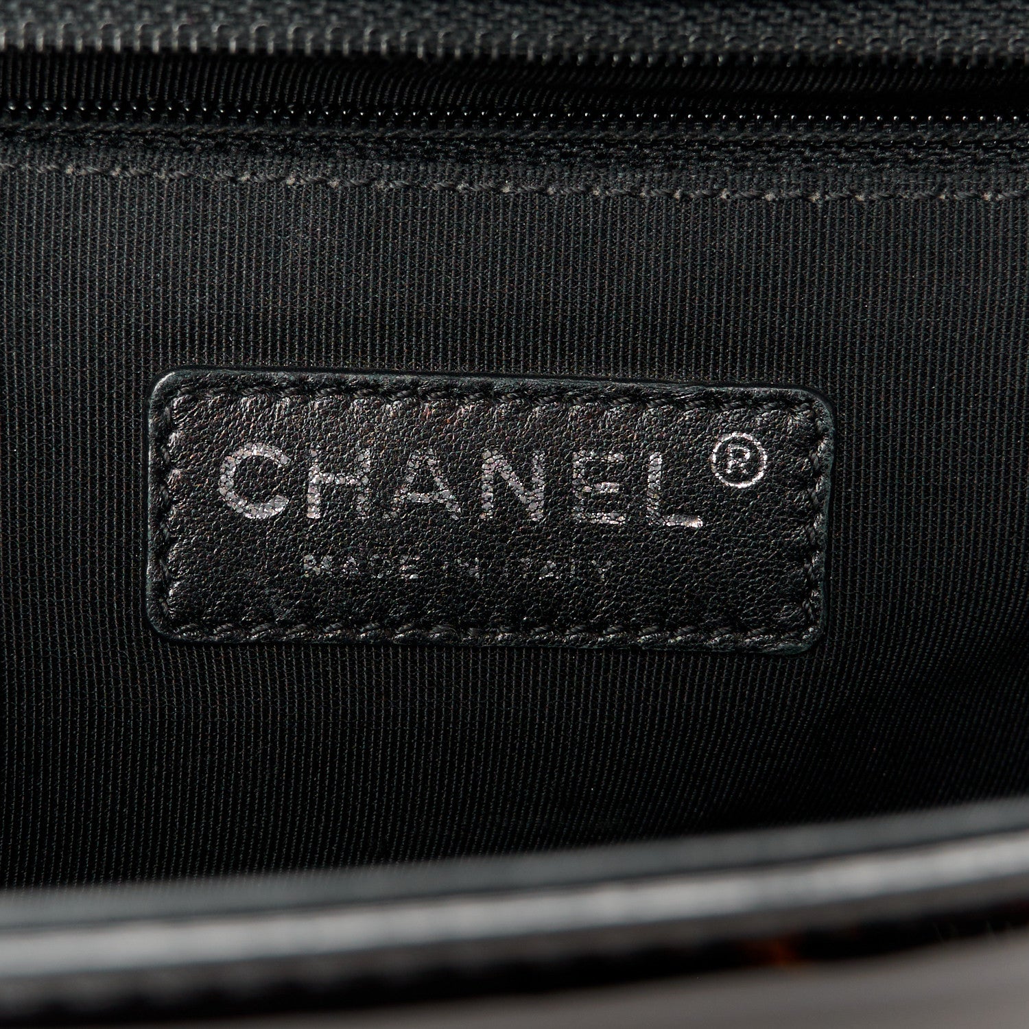 Chanel Patent Calfskin Quilted New Medium Plexiglass Boy Flap Black 6 of 10