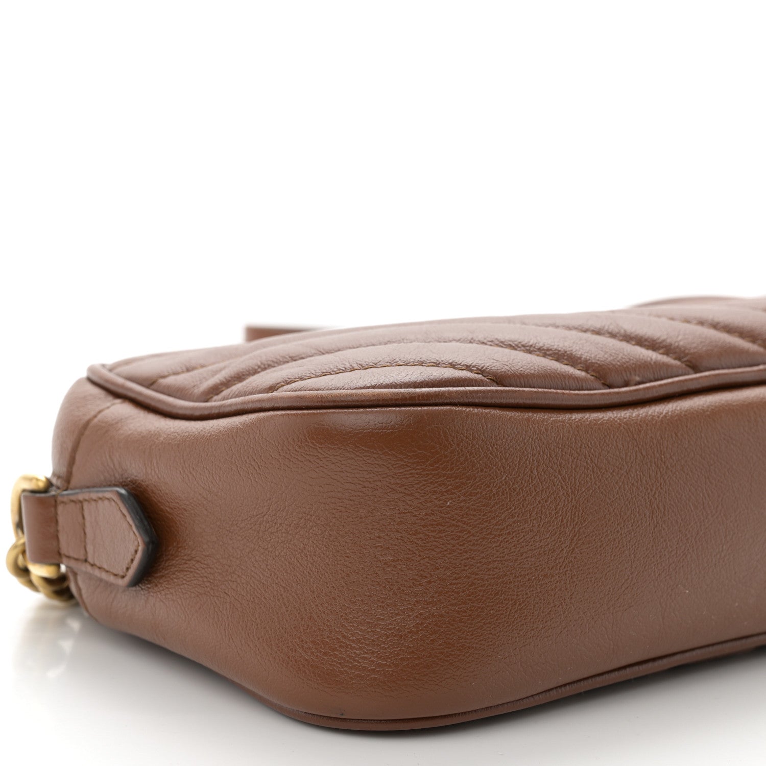 Gucci Glazed Calfskin Matelasse Diagonal Small GG Marmont Chain Shoulder Bag Cuir 9 of 10
