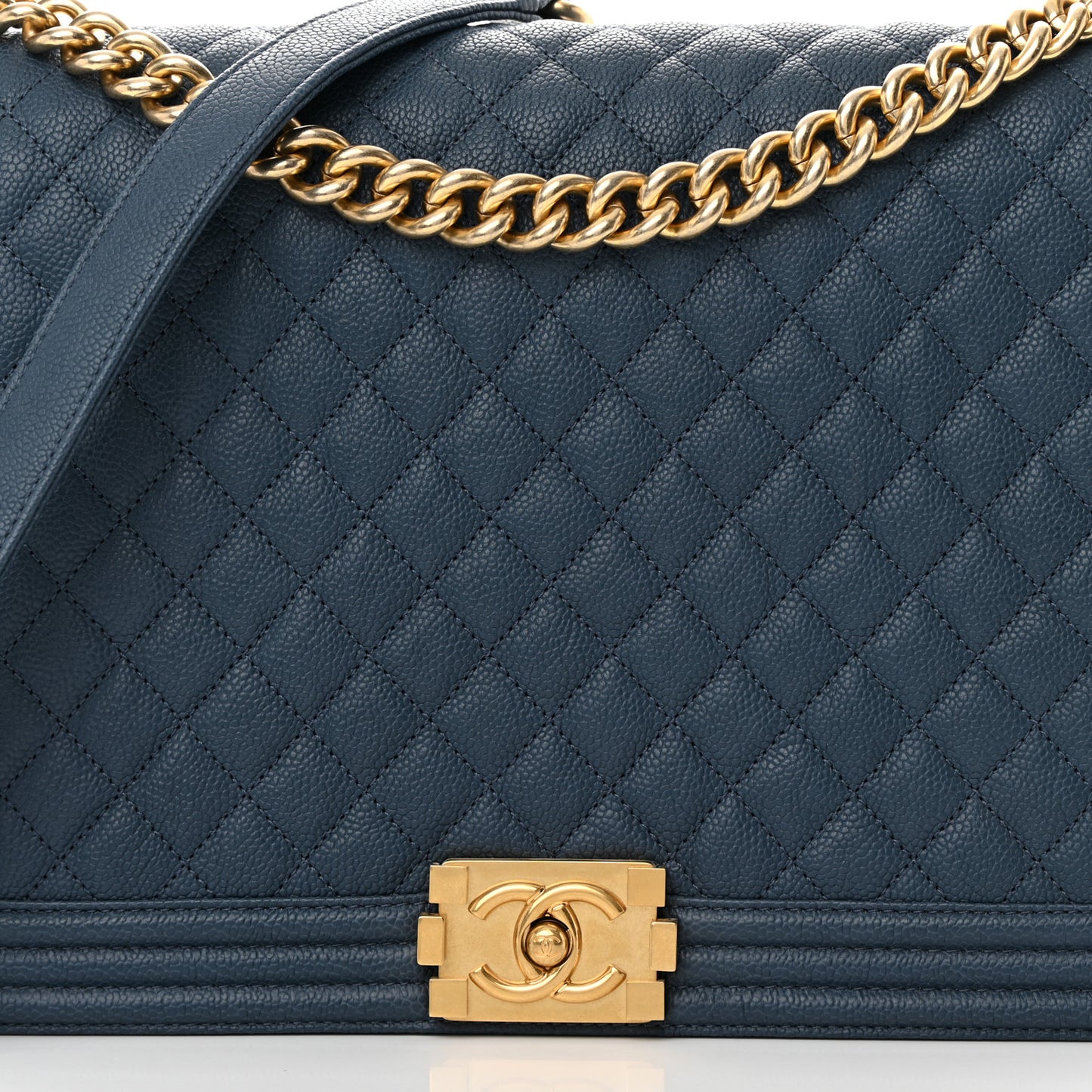 Caviar Quilted Large Boy Flap Blue