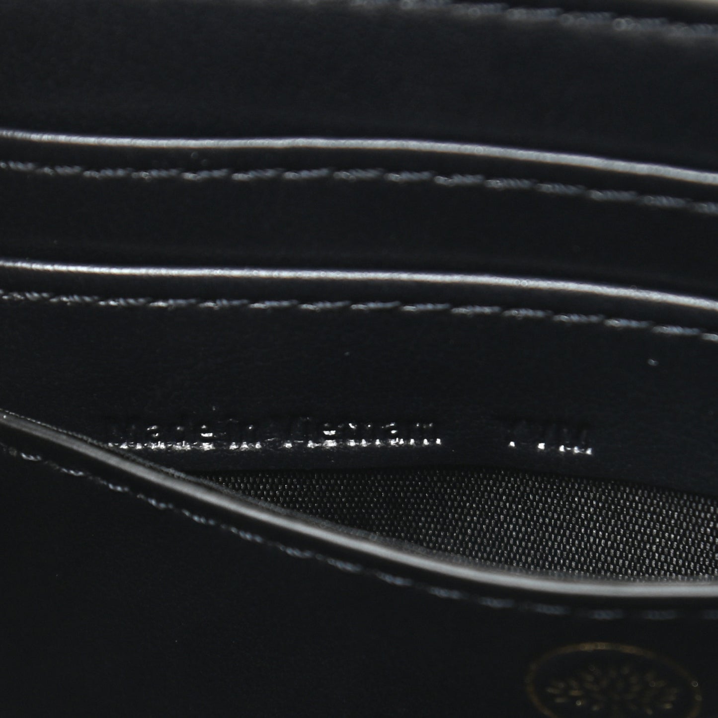 Small Classic Grain Sadie Wallet Cloud