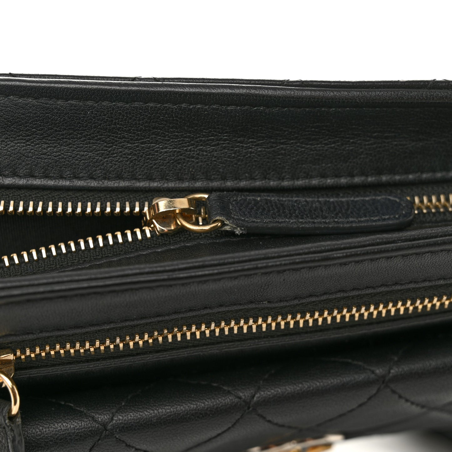 Lambskin Quilted Square Front Pocket Clutch With Chain Black