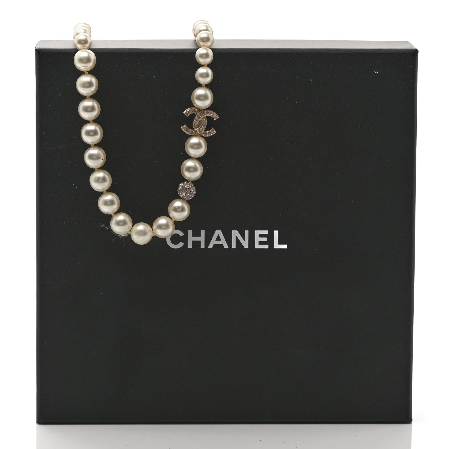 Chanel Pearl Crystal CC Short Necklace Gold Pink 8 of 8