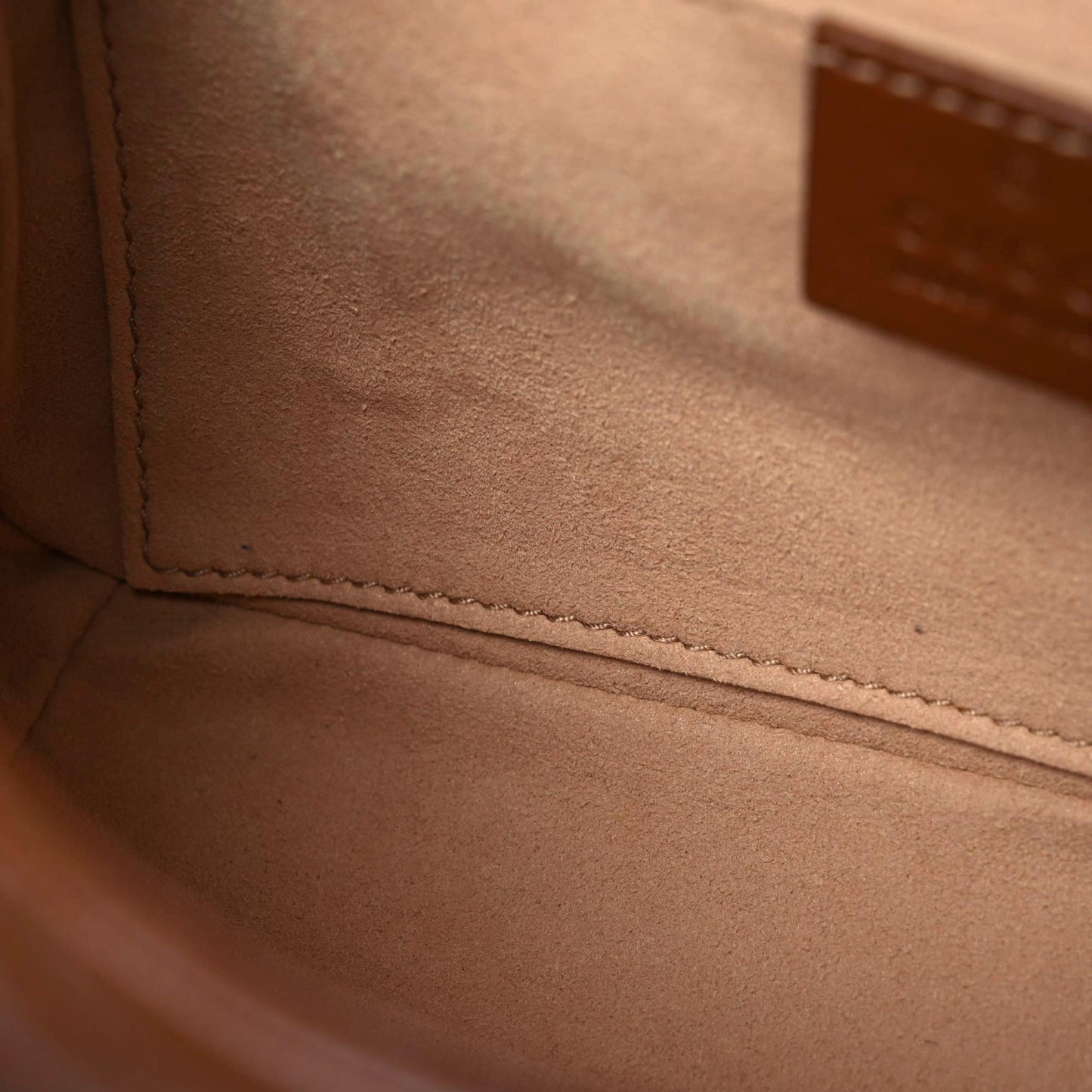 Azalea Calfskin Matelasse Diagonal Mini GG Marmont Shoulder Bag Cuir