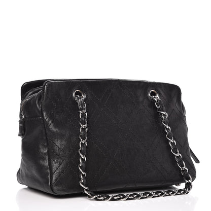 Chanel Calfskin Small Diamond Stitch Tote Black 3 of 13