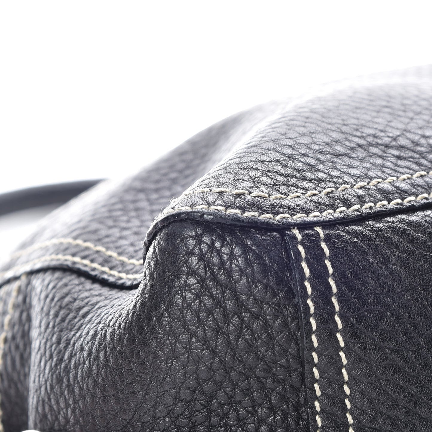 Vitello Daino Hobo Black