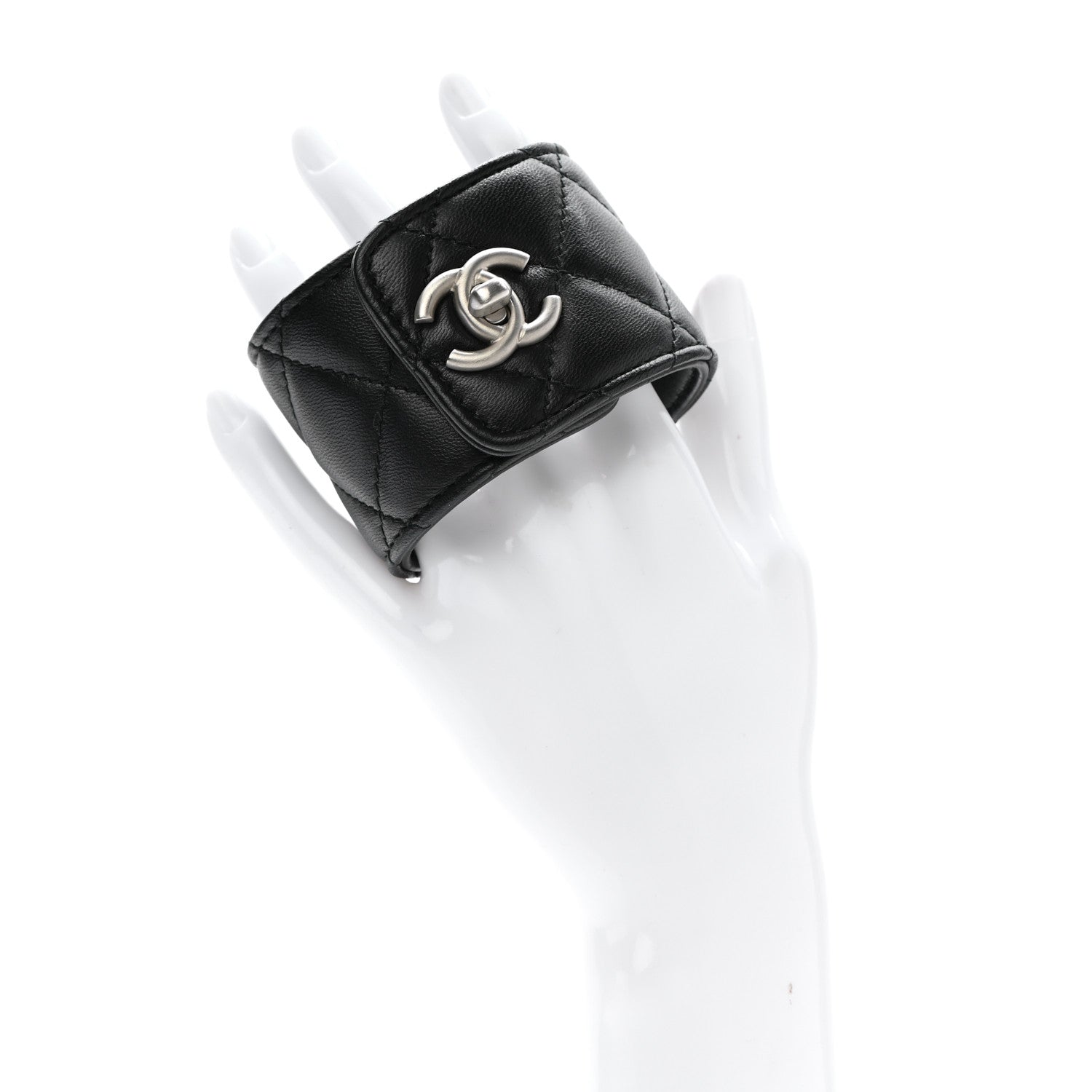 Chanel Lambskin Quilted CC Turnlock Cuff M Black 2 of 5