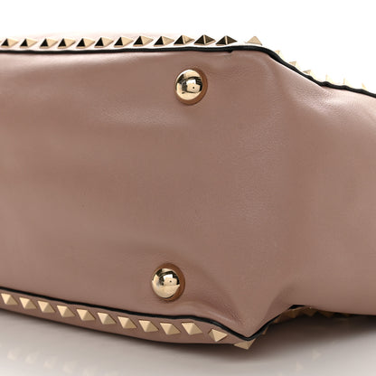 Valentino Garavani Vitello Medium Rockstud Tote Poudre 7 of 10