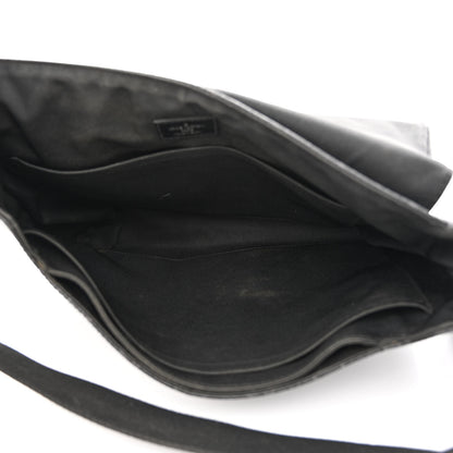 Louis Vuitton Monogram Eclipse District MM 5 of 12