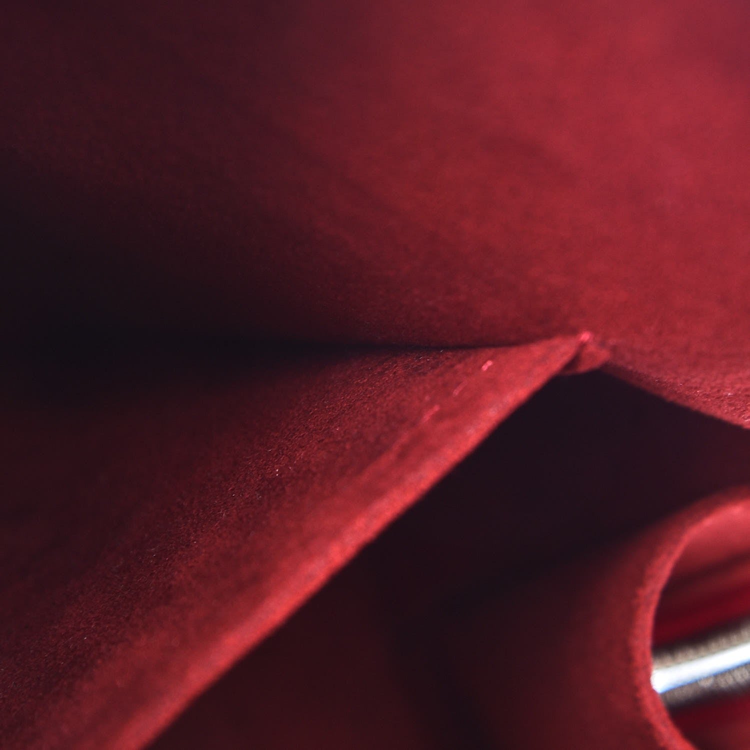 Louis Vuitton Epi Alma MM Rubis 7 of 13