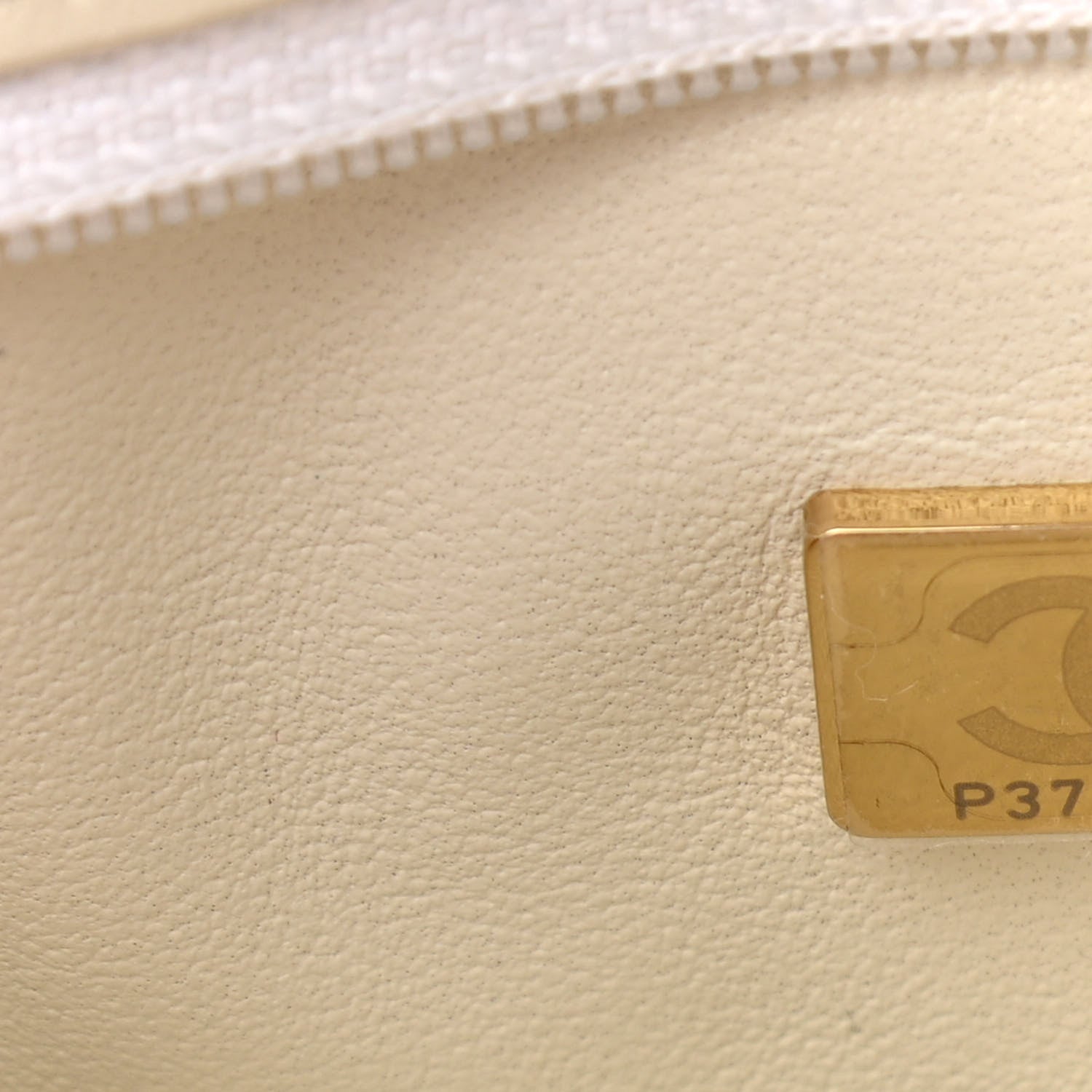 Chanel Crumpled Calfskin Shearling Sheepskin Medium Chanel 19 Flap White 7 of 10