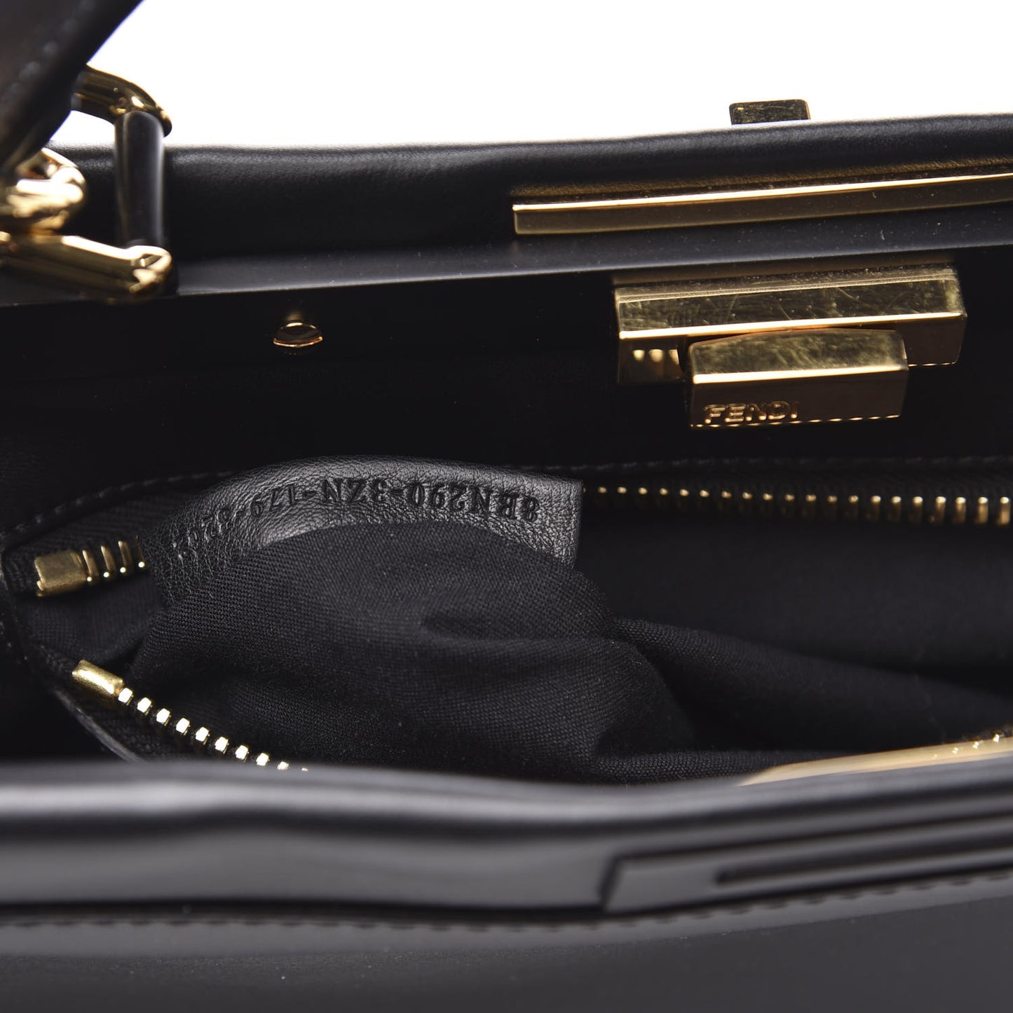 Vitello Seta Shiny Nappa Medium Peekaboo Iconic Satchel Black