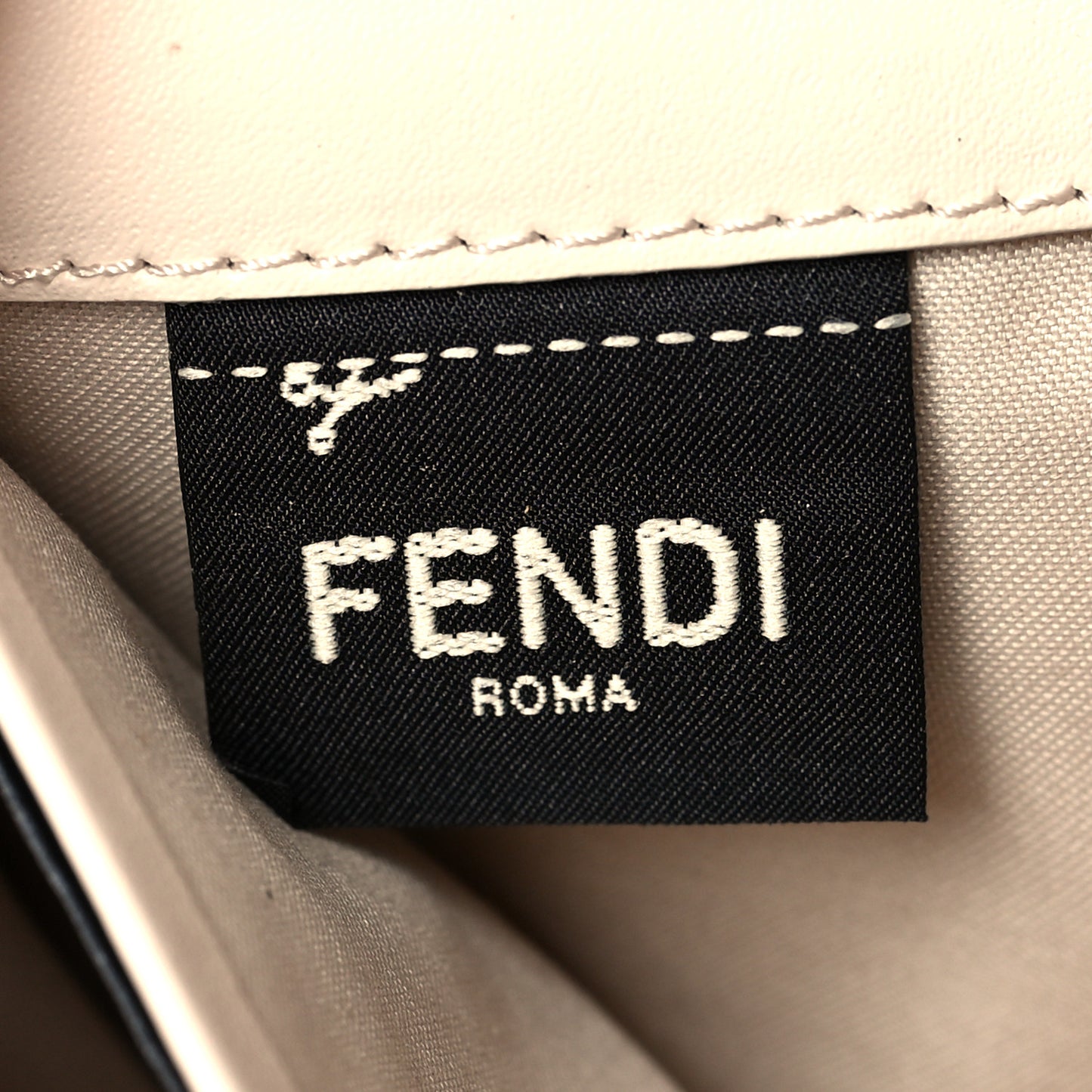 Vitello Liberty Lucido F is Fendi Continental Envelope Wallet on Chain Camelia