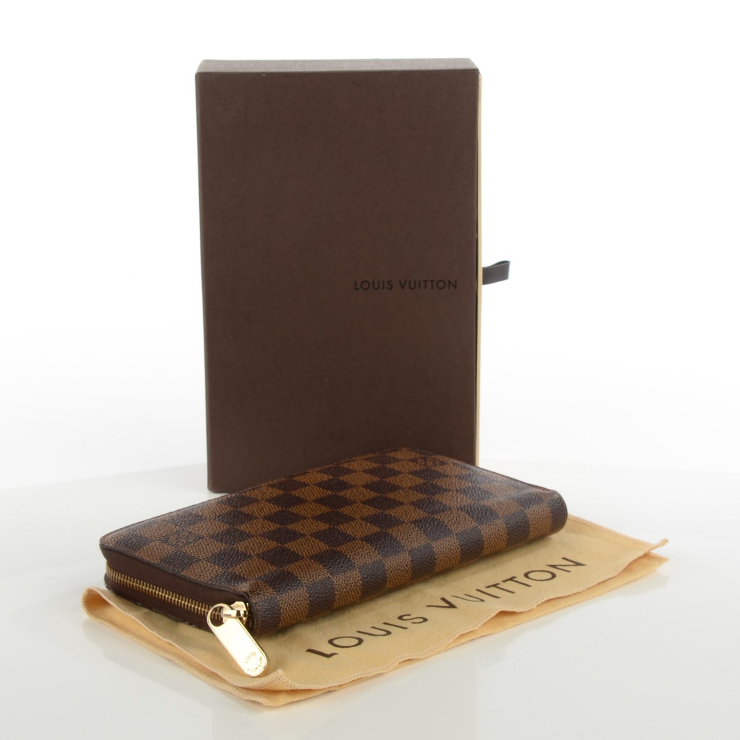 Damier Ebene Zippy Organizer Wallet