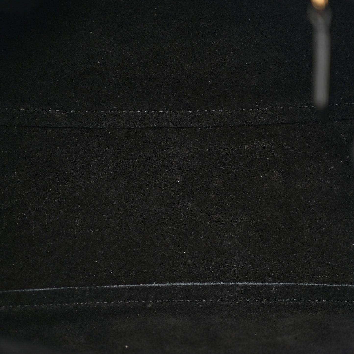 Heavy Grain Iris Tote Black