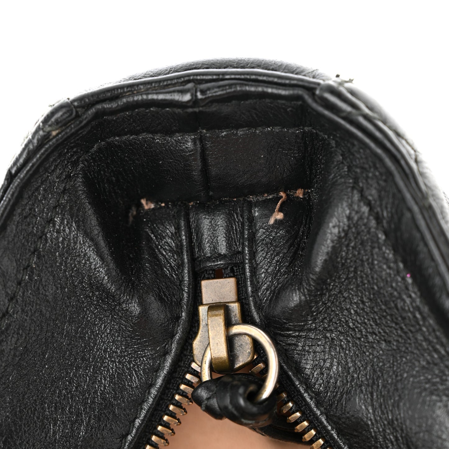Vintage Calfskin Matelasse Medium GG Marmont Slim Tote Black