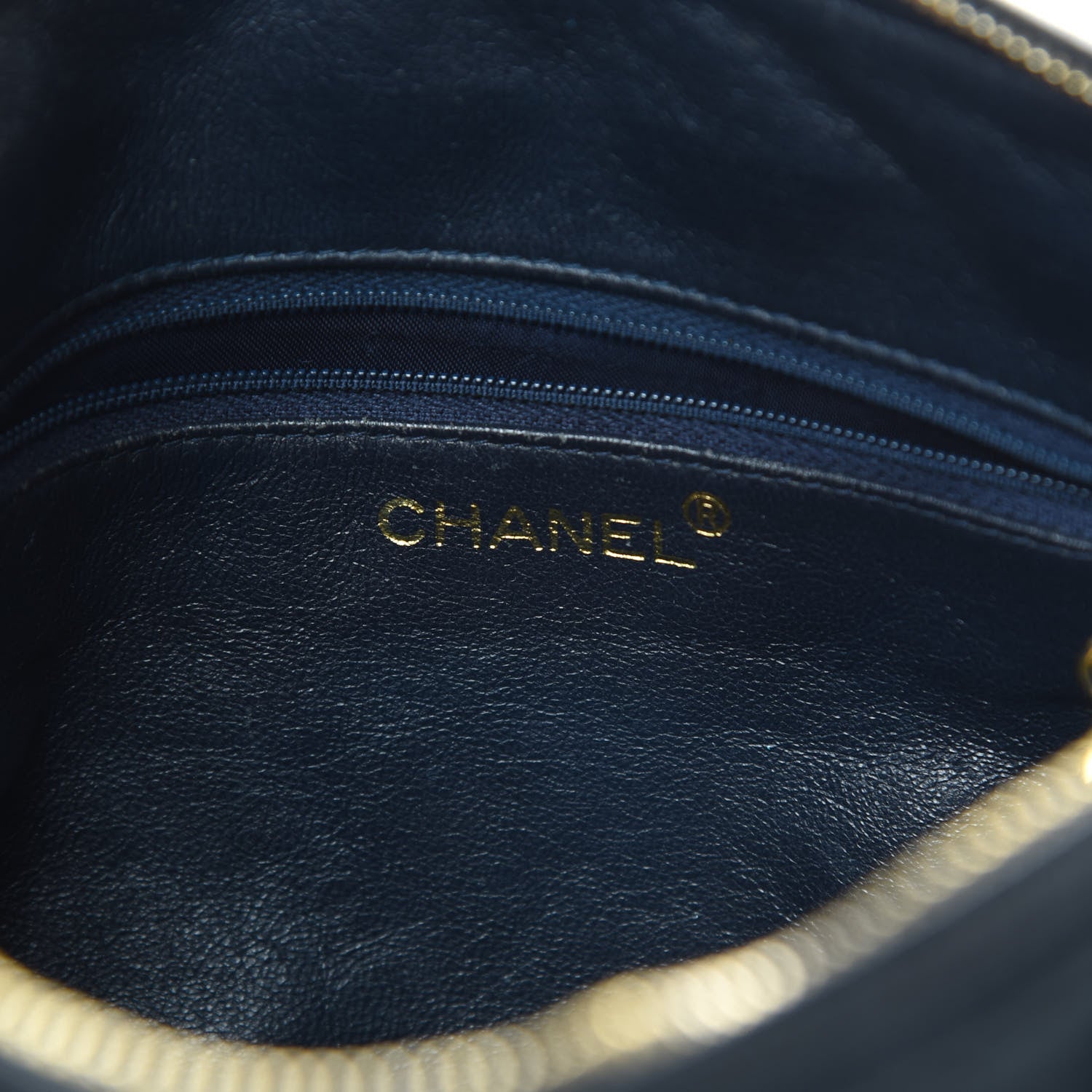 Chanel Lambskin Quilted CC Shoulder Bag Navy 6 of 19