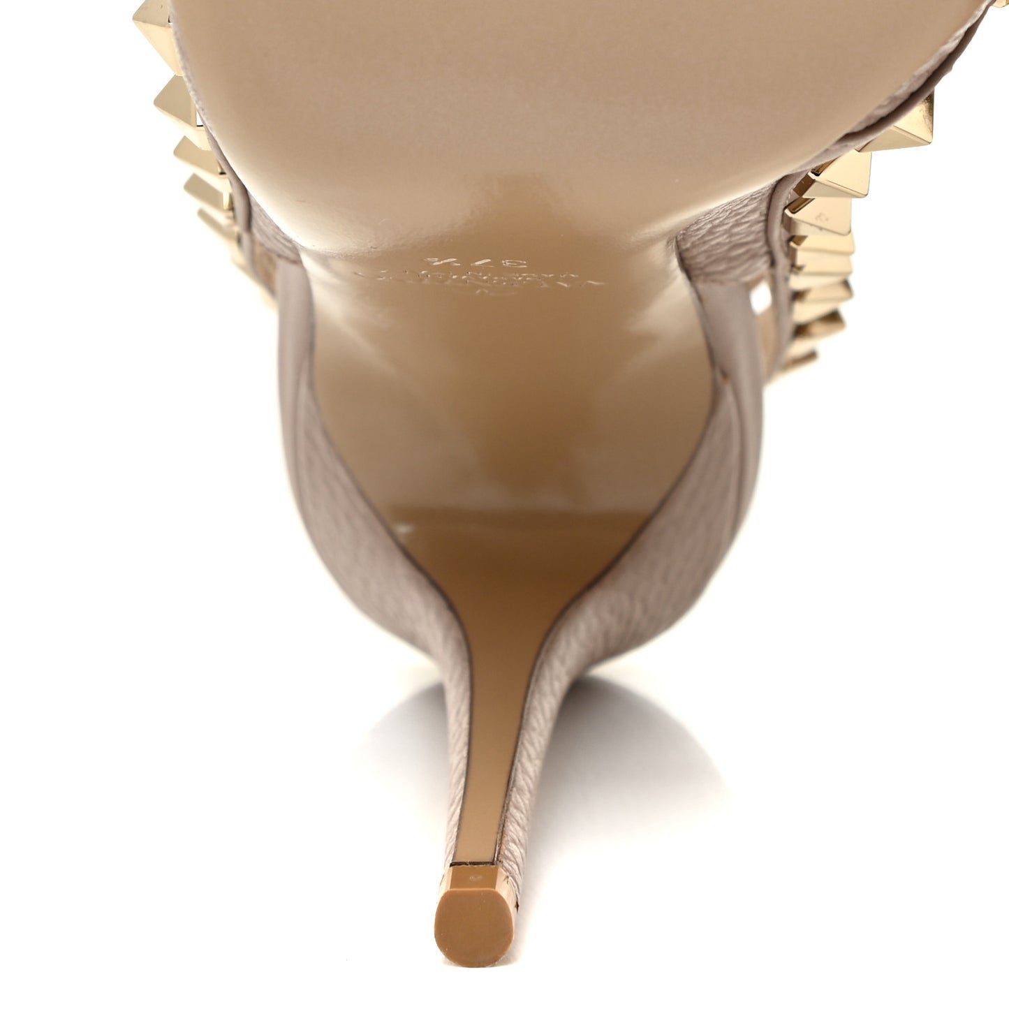 Pebbled Calfskin Rockstud Ankle Strap 100mm Pumps 37.5 Poudre