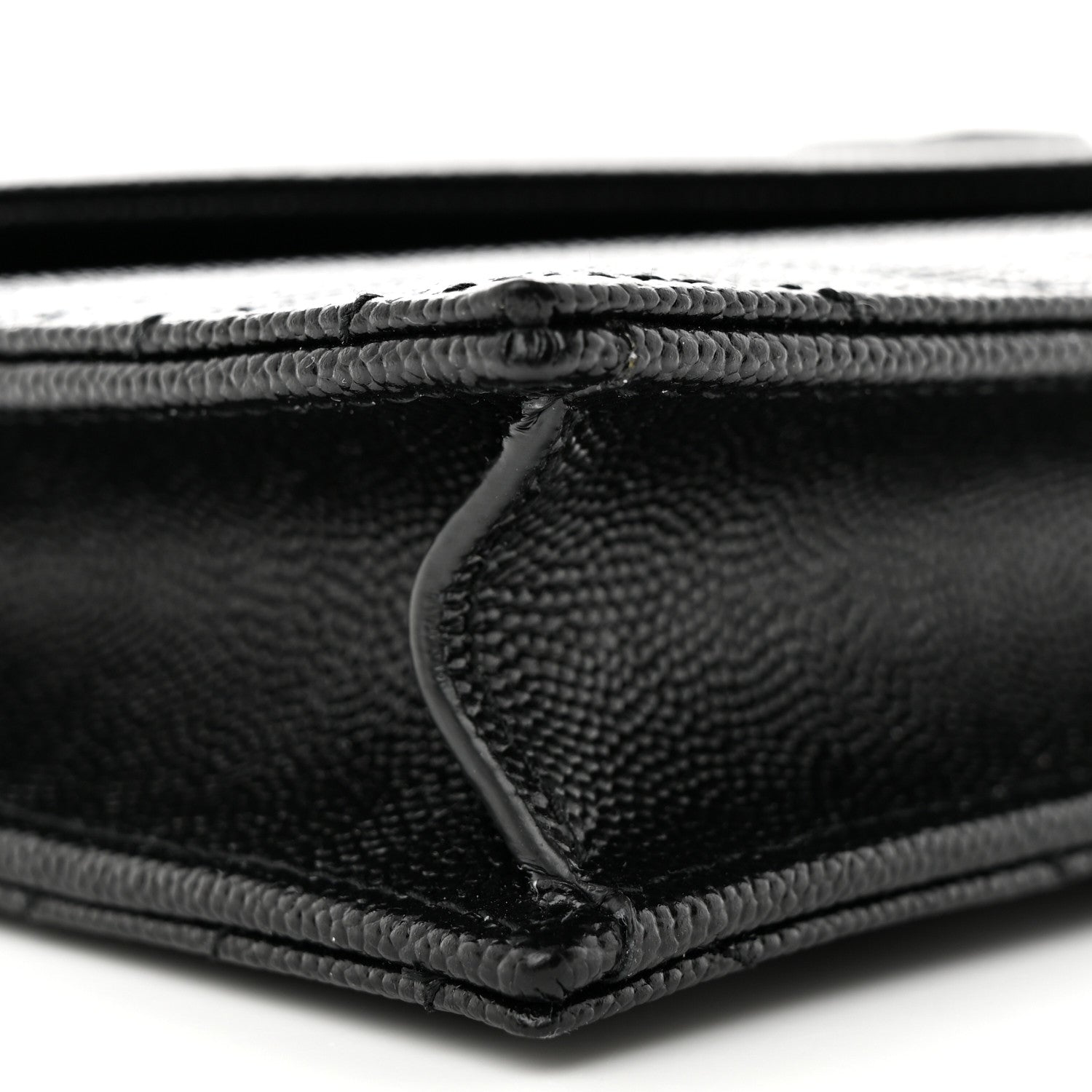 Saint Laurent Grain De Poudre Matelasse Chevron Monochrome Monogam Envelope Chain Wallet Black 9 of 11
