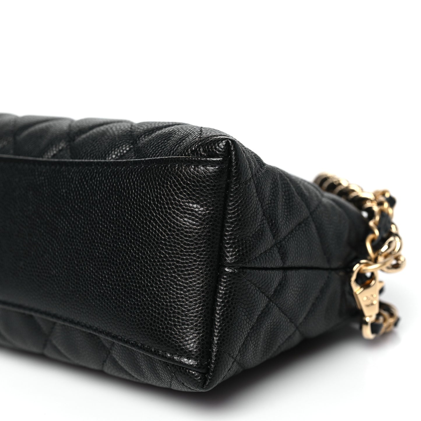 Shiny Caviar Quilted Bow Pouch Black