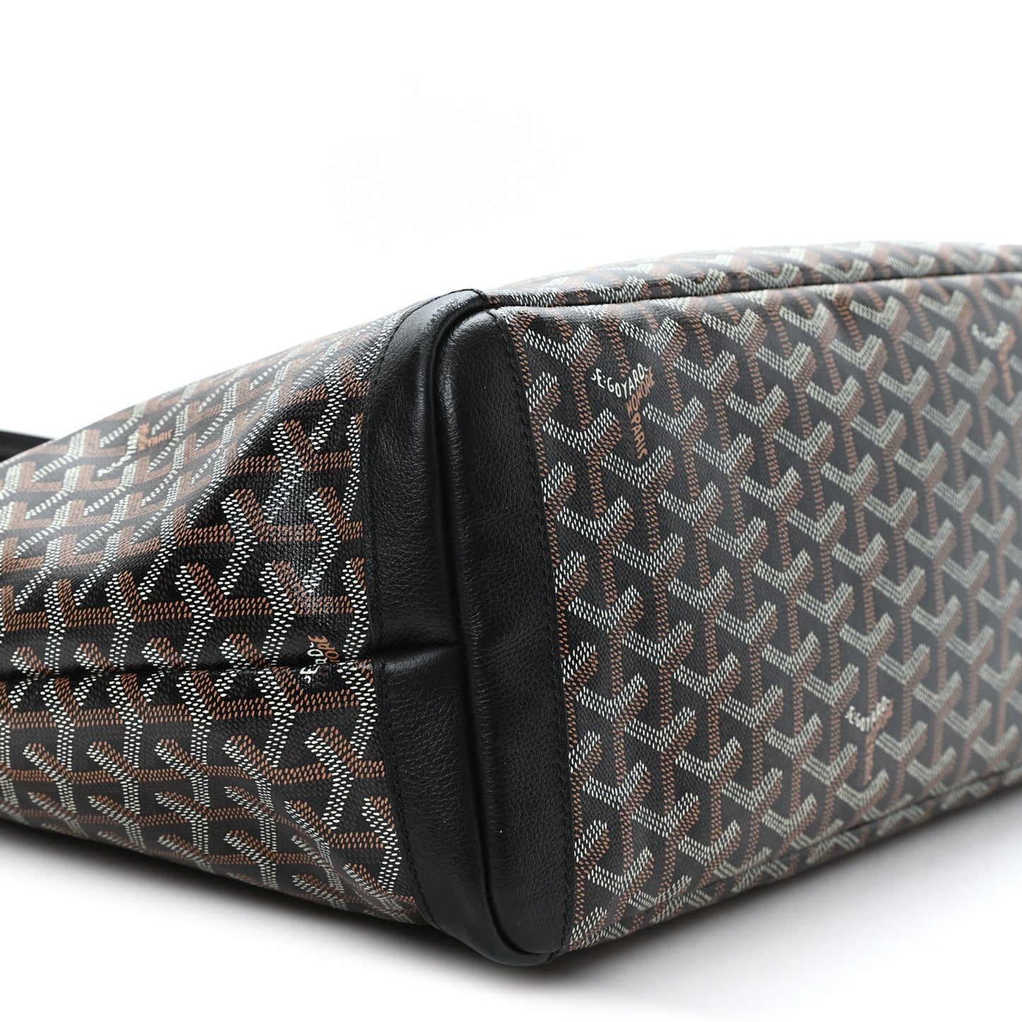 Goyardine Artois MM Black