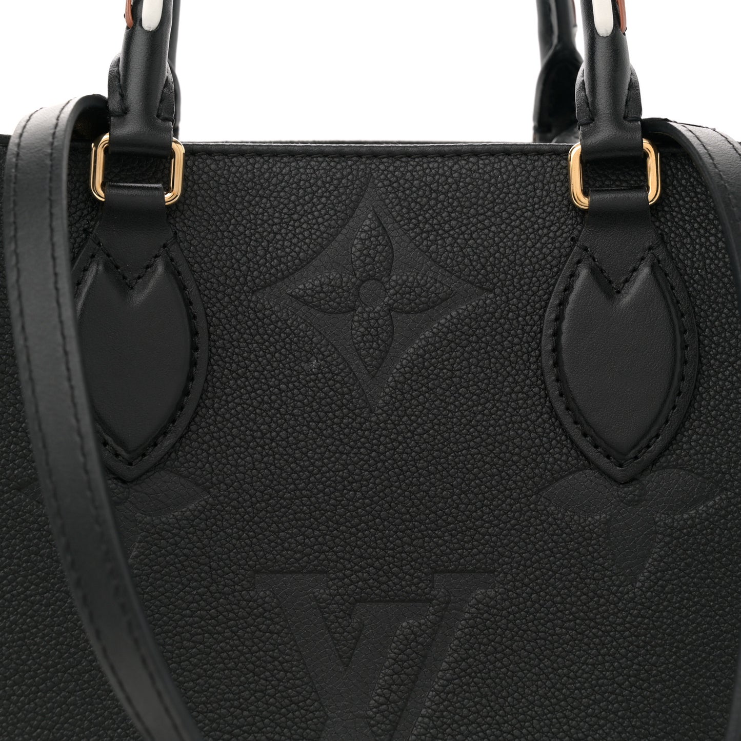 Empreinte Monogram Giant Wild At Heart Onthego MM Black
