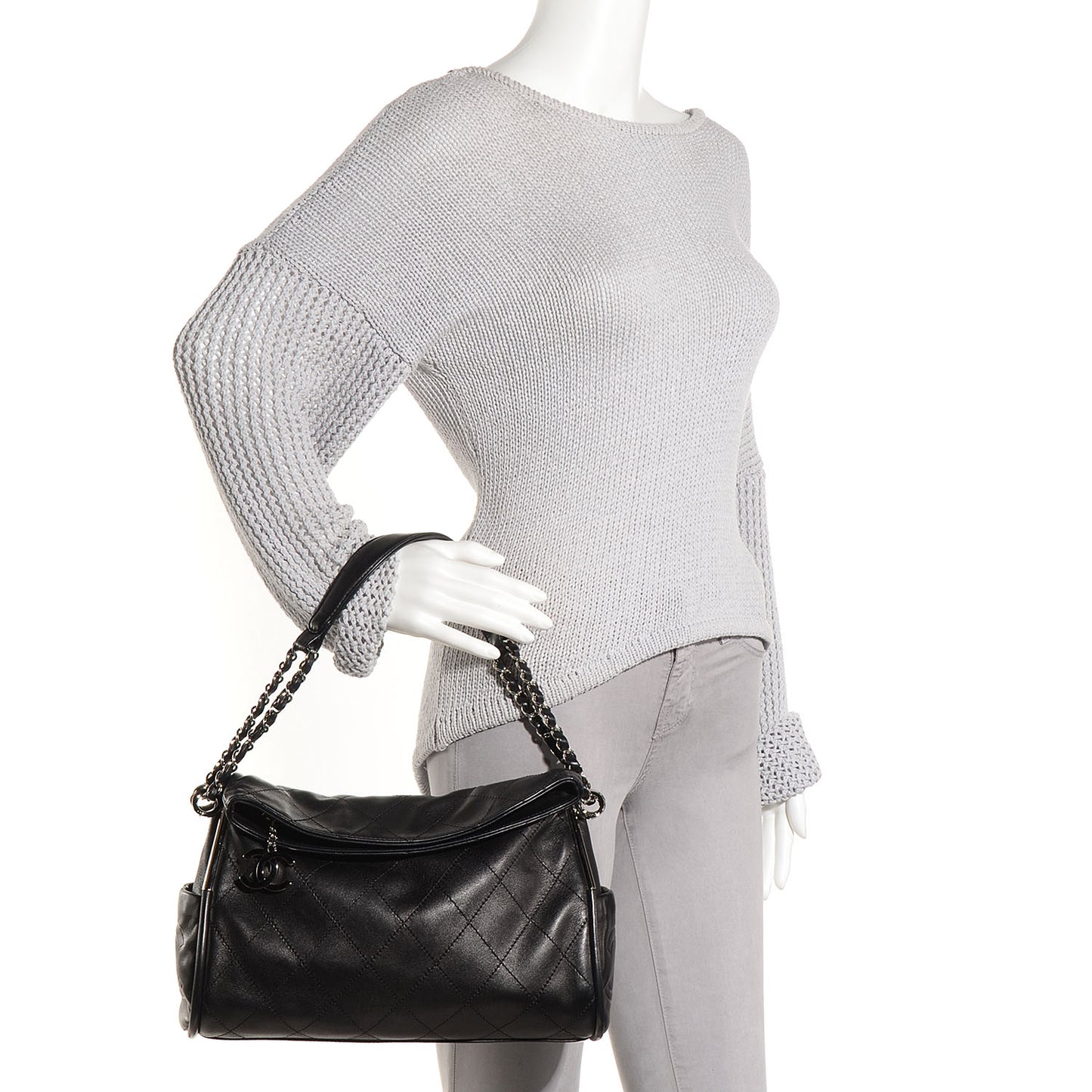 Lambskin Medium Ultimate Soft Tote Black