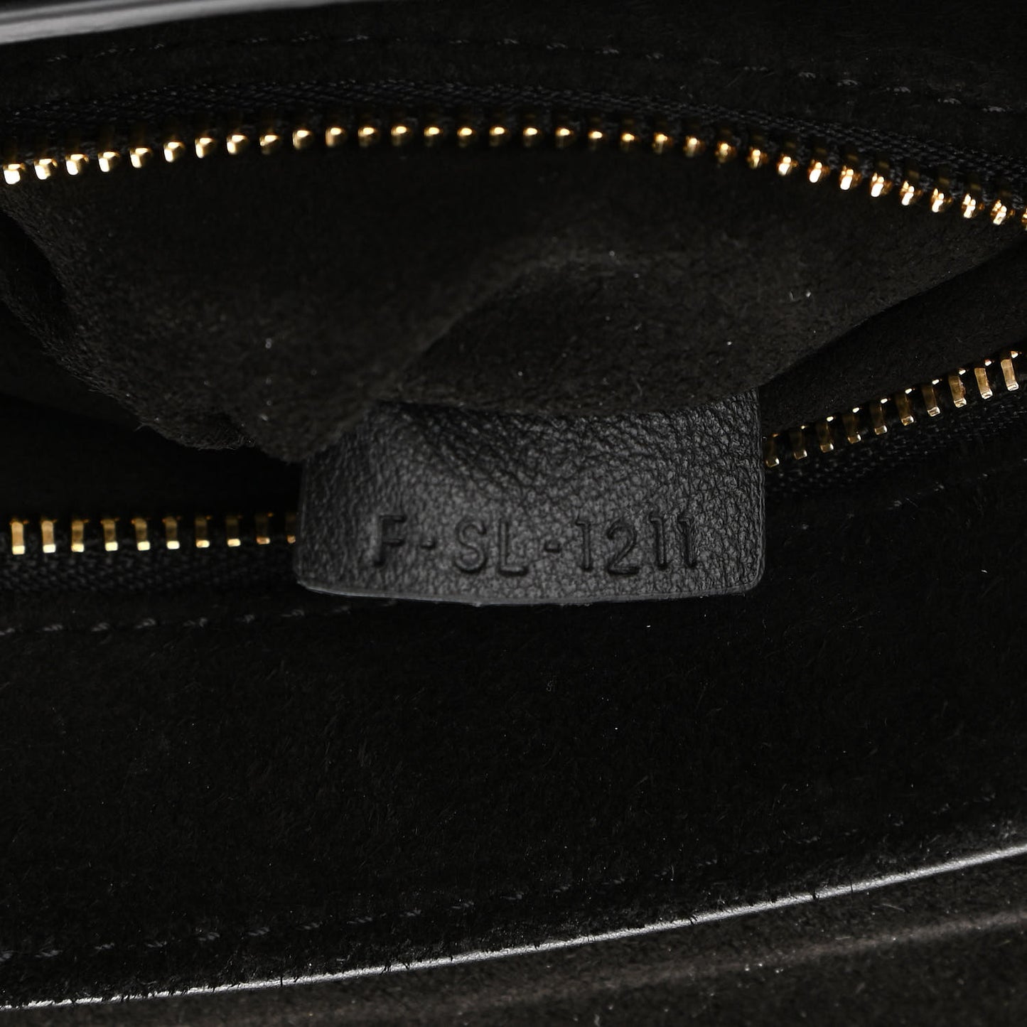 Smooth Calfskin Teen 16 Crossbody Bag Black