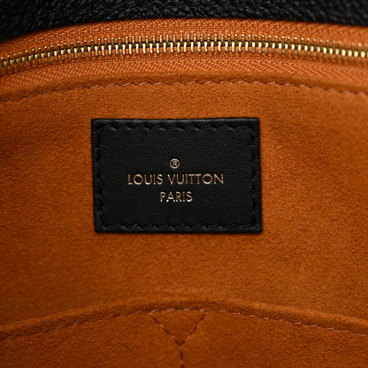 Louis Vuitton Empreinte Monogram Giant Onthego MM Black 6 of 13