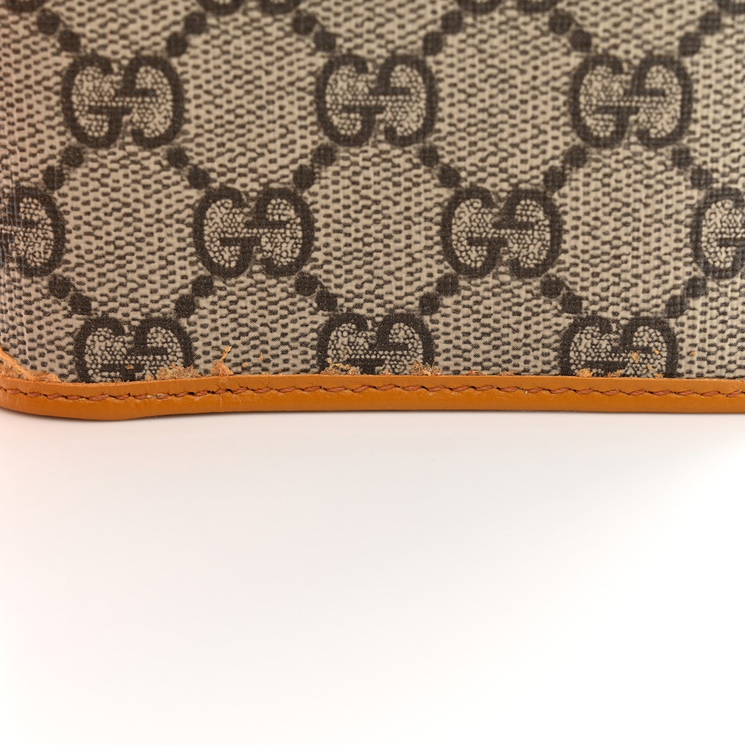 Gucci GG Supreme Monogram Textured Calfskin Retro Interlocking G Passport Case Beige Yellow 10 of 14
