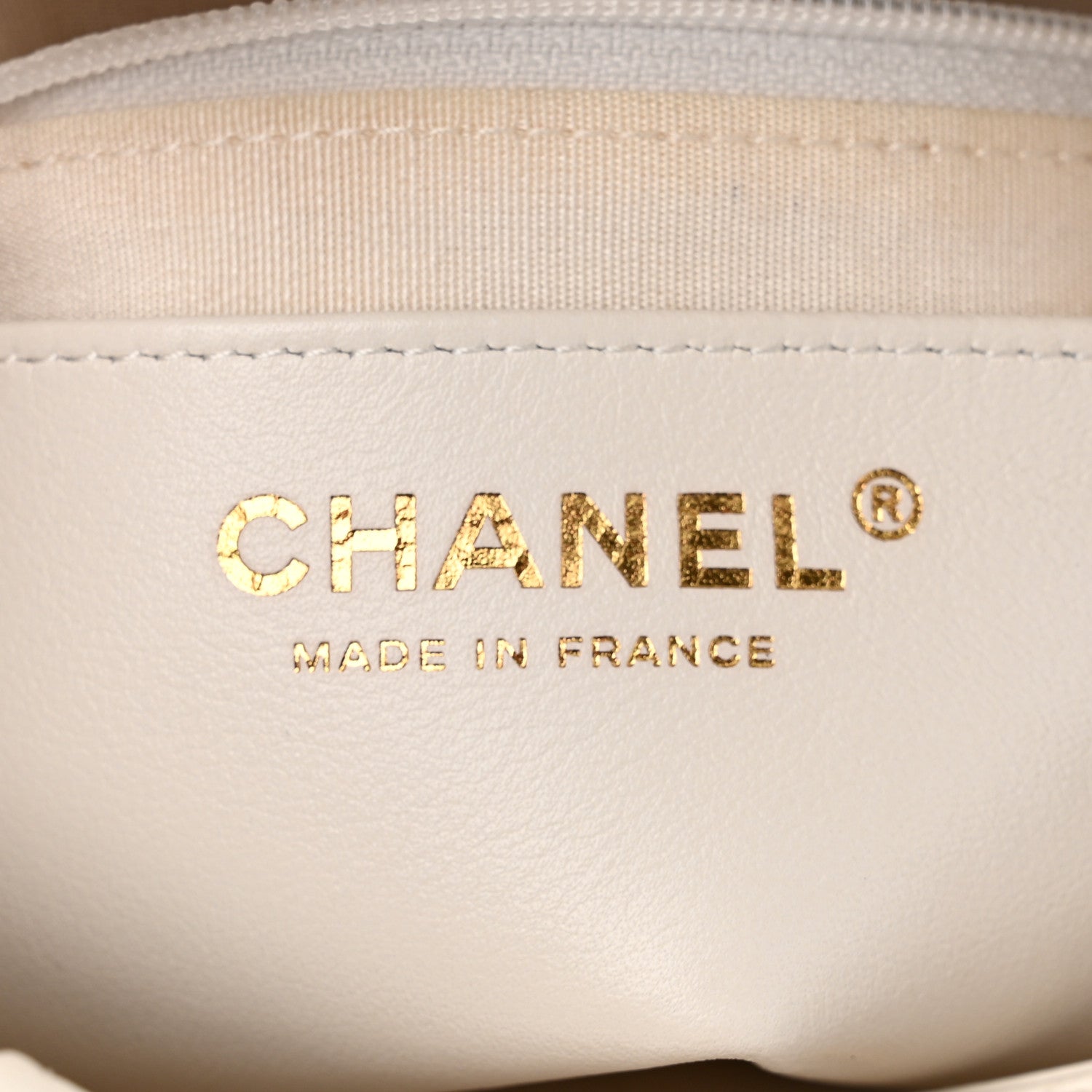 Chanel Calfskin Quilted Close To Me Hobo White 6 of 10