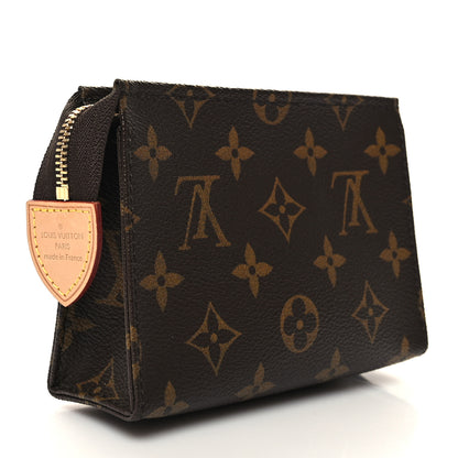 Louis Vuitton Monogram Toiletry Pouch 15 3 of 9