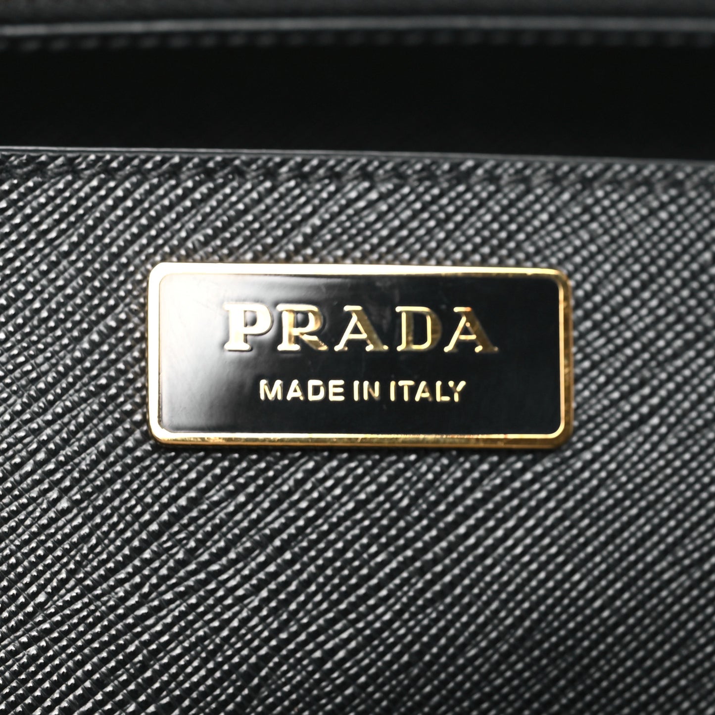 Saffiano Lux Large Galleria Double Zip Tote Black
