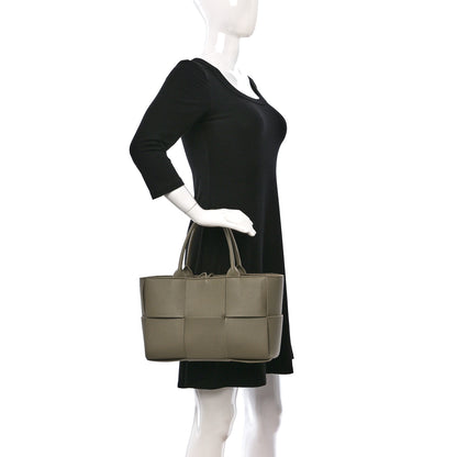 Bottega Veneta Grained Calfskin Maxi Intrecciato Small Arco Tote Taupe 2 of 9